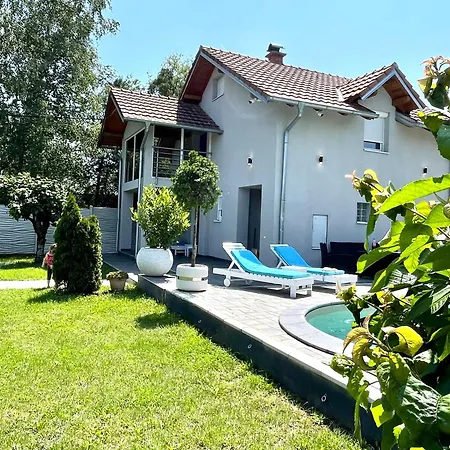 Villa Vila Elena